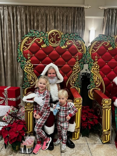 Gallery photo 7 of SantaPops
