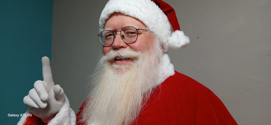 Gallery photo 7 of Santa Sean Black
