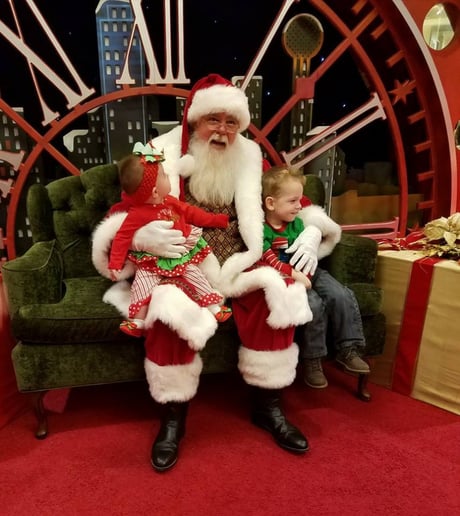 Gallery photo 5 of SantE Claus