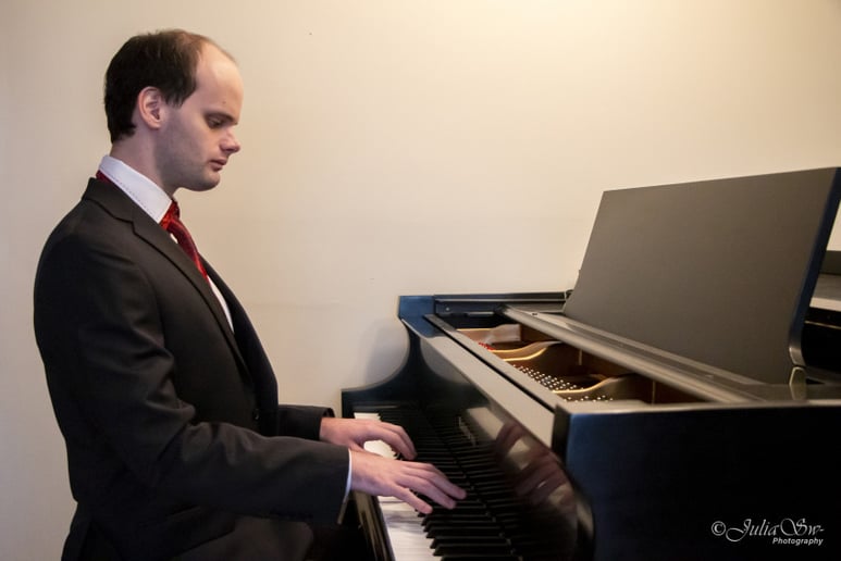 Gallery photo 1 of Santon Music