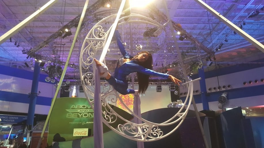 Gallery photo 15 of Sanya Ismail - Aerialist