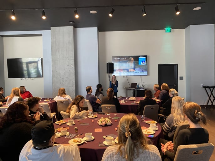 Gallery photo 8 of Sara Kavanaugh – Keynote Speaker | Leading Through Complexity & Change
