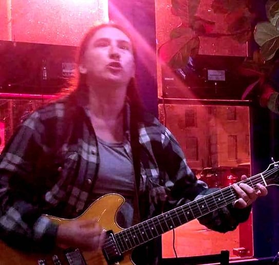 Gallery photo 5 of Sara Seven