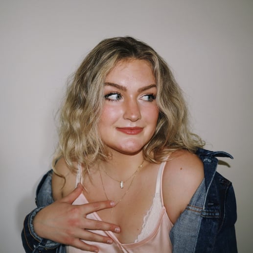 Gallery photo 8 of Sarah Bossetti