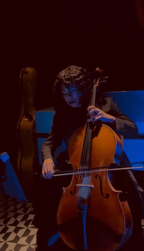 Gallery photo 3 of Sarah Overton - Cellist