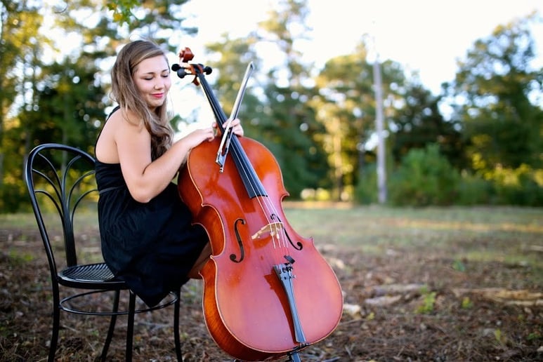 Gallery photo 6 of Sarah Stoloff, Cellist