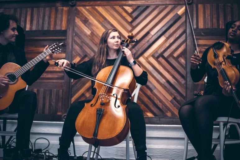 Gallery photo 2 of Sarah Stoloff, Cellist