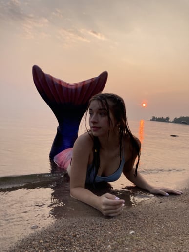 Gallery photo 7 of Sarah the Mermaid