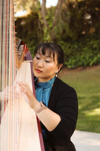 Gallery photo 2 of Sarah Thompson, Harpist