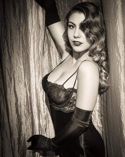Gallery photo 9 of Sarah Vita