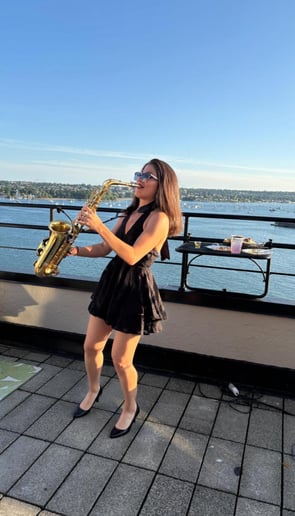 Gallery photo 2 of Sash Tello Sax