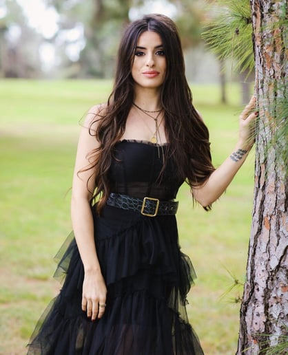 Gallery photo 6 of Sasha Badia