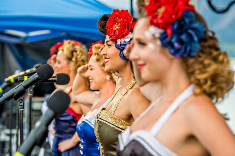 Gallery photo 6 of Satin Dollz USO Act - 1940s vocals and dance!