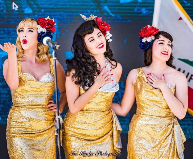 Gallery photo 7 of Satin Dollz USO Act - 1940s vocals and dance!