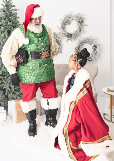 Gallery photo 4 of Saunders Claus