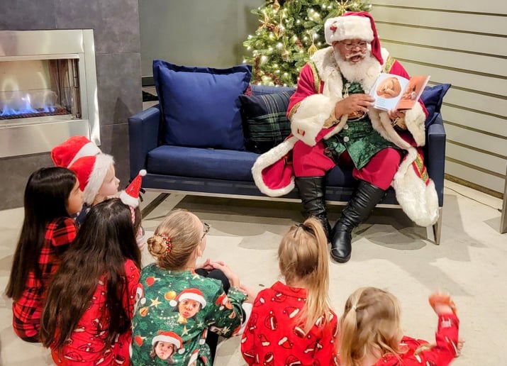 Gallery photo 10 of Saunders Claus
