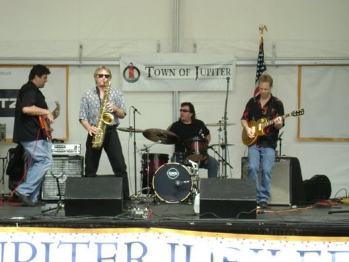 Gallery photo 1 of Sax Attack