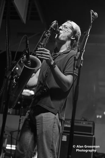 Gallery photo 2 of Sax & Spin 🎷💿