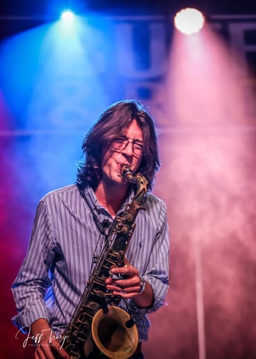 Gallery photo 4 of Sax & Spin 🎷💿