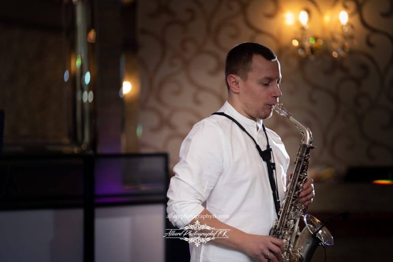 Gallery photo 1 of SaxArtMan