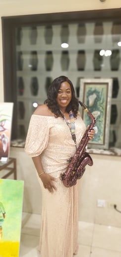 Gallery photo 7 of Saxgurl and Events