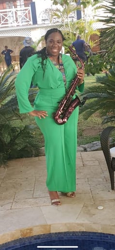 Gallery photo 10 of Saxgurl and Events