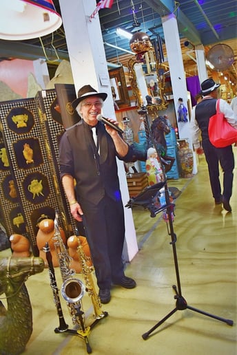 Gallery photo 7 of Dan Dunshee / Saxophone ONE!