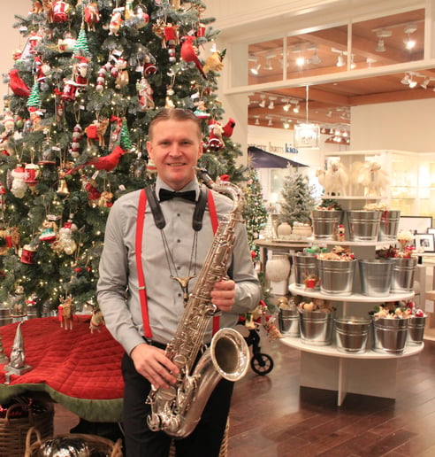 Gallery photo 8 of Saxophone That Sets the Mood