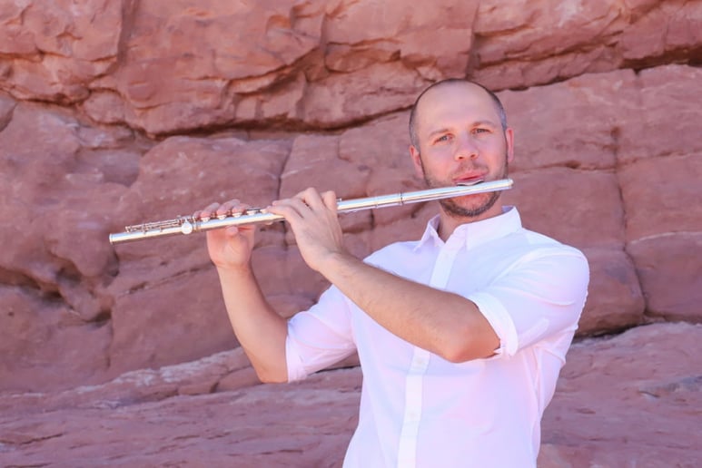 Gallery photo 3 of Saxophonist Nikita Naymushin