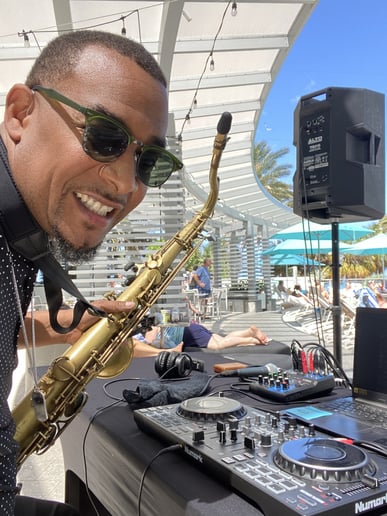 Gallery photo 4 of Saxophonist P. Manzell Bledsoe