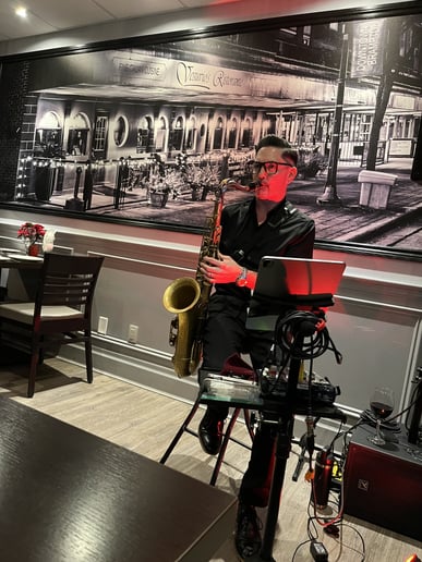 Gallery photo 2 of SaxyMusic Entertainment