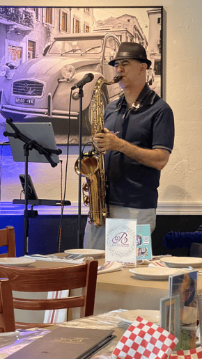 Gallery photo 9 of Saxytime with Mike D.