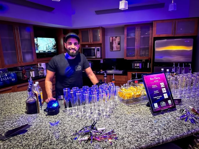 Gallery photo 4 of Say Yes to the Cocktail