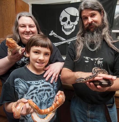 Gallery photo 1 of Scaly Tailz