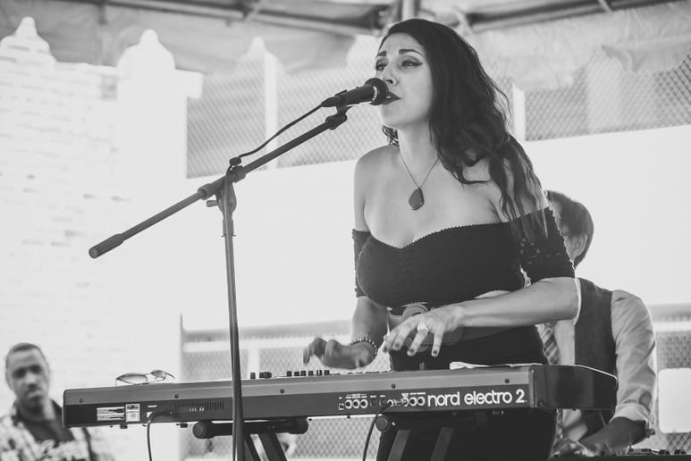 Gallery photo 4 of Scarlett Brais - Vocalist/Pianist