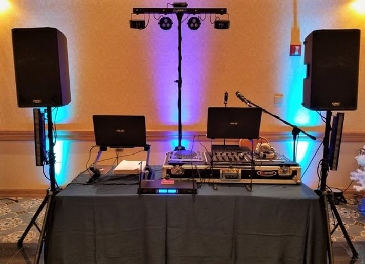 Gallery photo 9 of Schiller Chicago Weddings & Event DJS
