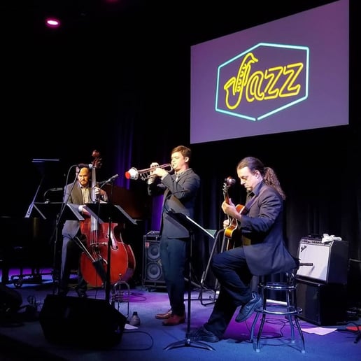 Gallery photo 3 of Scott Dickinson Trio