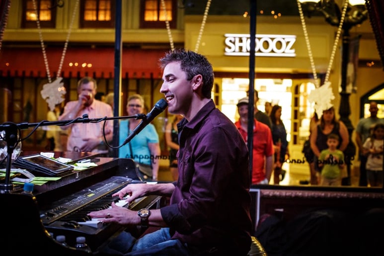 Gallery photo 9 of Scott Nicholson Piano Entertainment