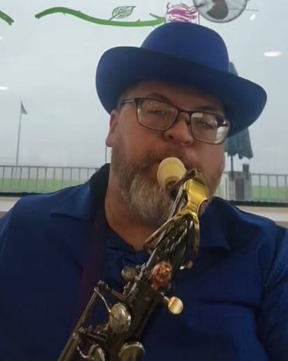 Gallery photo 1 of Scott Plays Sax