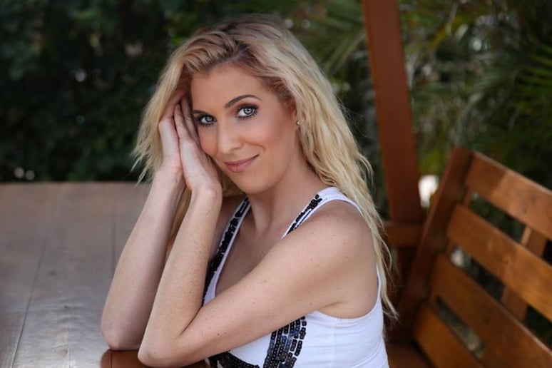 Gallery photo 10 of Sea Gypsy Beauty