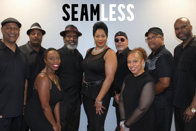 Gallery photo 3 of SeamLess