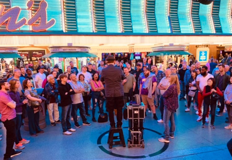 Gallery photo 4 of Magic & Comedy of Sean Scott