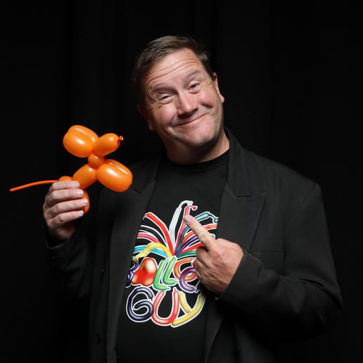 Gallery photo 4 of Sean the Balloon Guy
