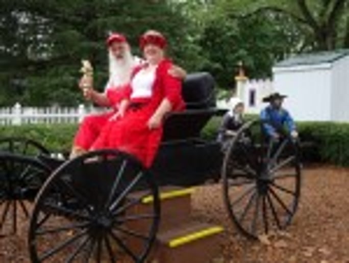 Gallery photo 81 of Seashell Santas