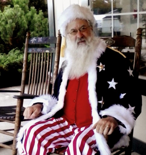 Gallery photo 30 of Seashell Santas