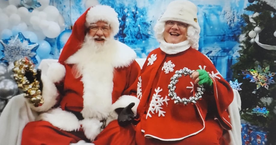 Gallery photo 94 of Seashell Santas