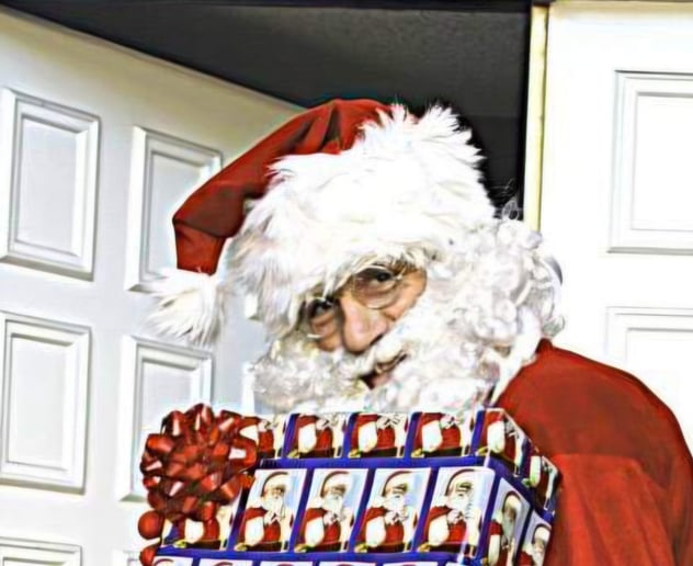 Gallery photo 9 of Seasonal Santa Stephen