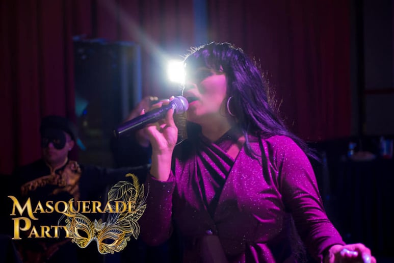 Gallery photo 2 of Selena Quintanilla Impersonator -Quality