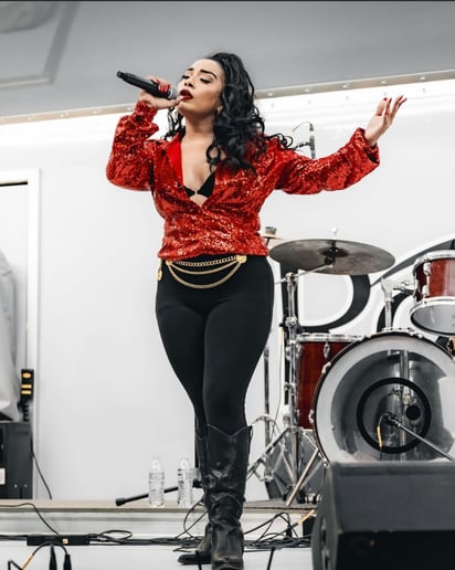 Gallery photo 9 of Selena Tribute