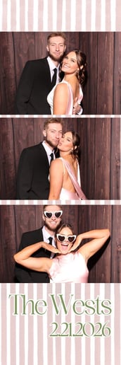 Gallery photo 7 of Selfie Booth 805